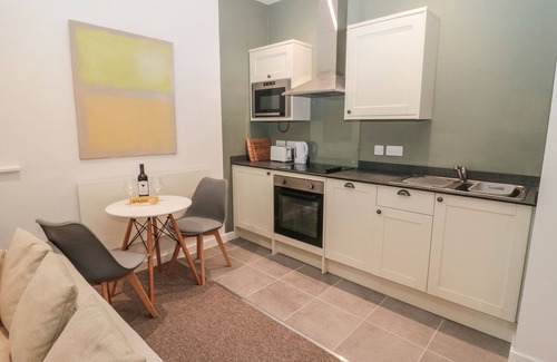 Ford Cabaña | CHEVIOT VIEW, pet friendly, with a garden in Cornhill-On-Tweed