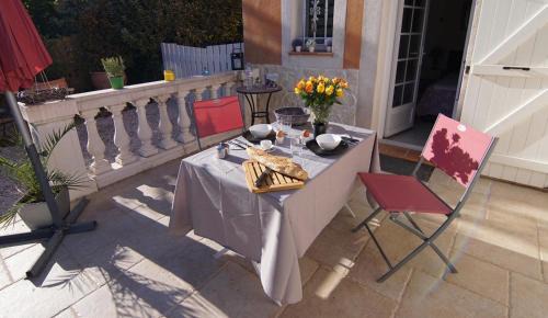 Brignoles Casa | Chez Amali - Élégant appartement de vacances en Provence avec terrasse