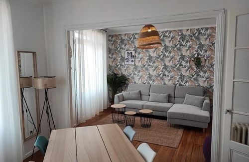 Hincmar Apartamento | Chez Apolline - Vue Cathédrale - Hyper centre ville