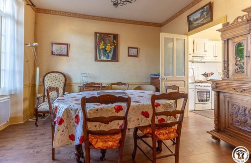 Murol Casa | Chez Berthe - MUROL - Gîte