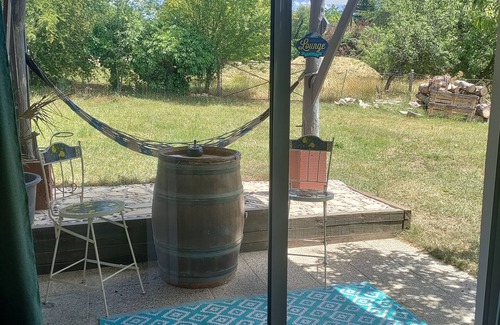 Auch Apartamento | Chez Chapellecountry living in Auch with pool. Pets welcome!