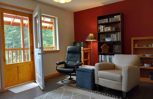 Quathiaski Cove Cama Y Desayuno | Chez Claire: Your Quadra Island Retreat