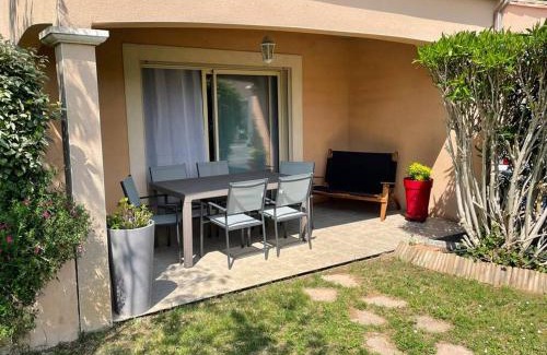 Villegailhenc Casa | Chez Francis & Valérie