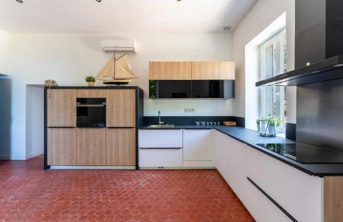 Miramas Apartamento | Chez Isabelle et Jacques 2 pers