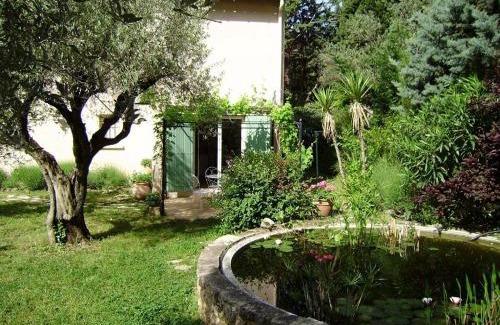 Remoulins Casa | Chez Jean-Pierre & Annick