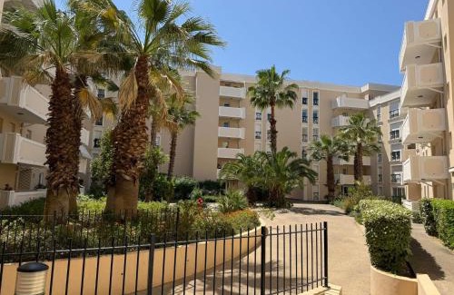 Hyeres City Centre Apartamento | Chez Léon