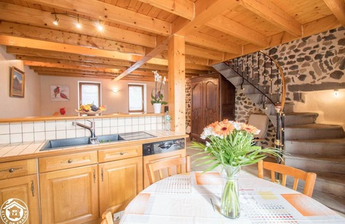 Chanat-la-Mouteyre Casa | Chez le Cagnat - Chanat LA Mouteyre