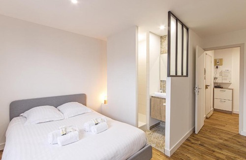 Laval Apartamento | Chez Marius - Appartement 3 chambres - Laval