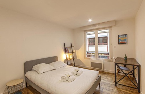 Laval Apartamento | Chez Marius - Appartement 3 chambres - Laval