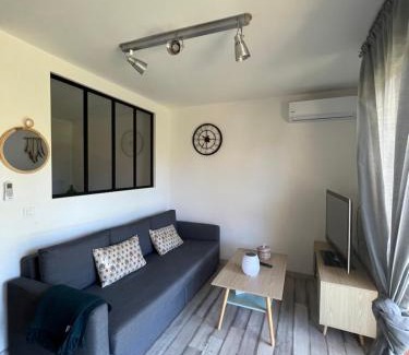 Sanary-sur-Mer Apartamento | Chez Mel et Manu