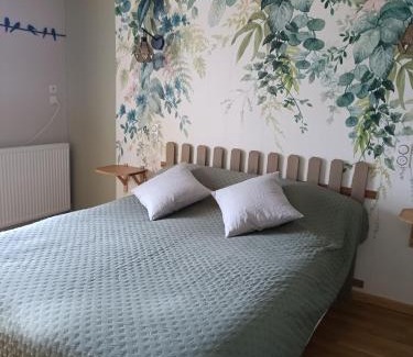 La Serre Casa | Chez Nathalie, à l'Ancienne Ecole!