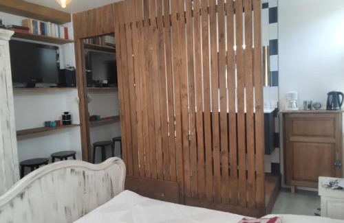 Senas Cama Y Desayuno | Chez Nine, chambre indépendante avec terrasse