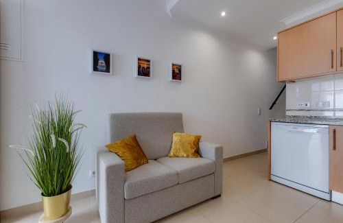 Lagos City Center Casa | Chez Oasis Lagos - Charming Central by the Beach