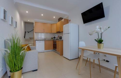 Lagos City Center Casa | Chez Oasis Lagos - Charming Central by the Beach