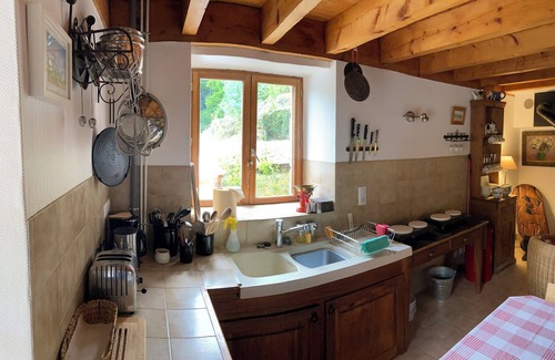 Gluiras Casa | Chez Swan, cozy gîte, heart of the Vallée de l'Eyrieux, Monts d'Ardèche Park