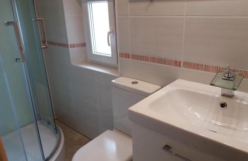 Aubagne Cama Y Desayuno | CHEZ VERO - Chambre d'hôte privée - proche Cassis Ste Baume Marseille Le Castelet Agora - parking clos -