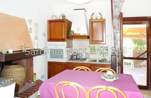 Teulada Villa | Chia, a 100 metros del mar, 4 plazas, aire acondicionado, patio, terraza.