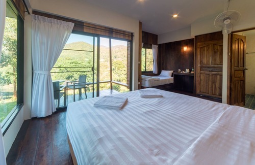 Mae Wang Hotel | Chiang Mai Elephant Friends