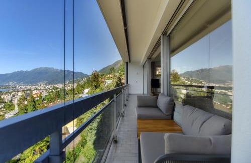 Minusio Apartamento | Chiar di Luna by Quokka 360 - loft with view of Lake Maggiore