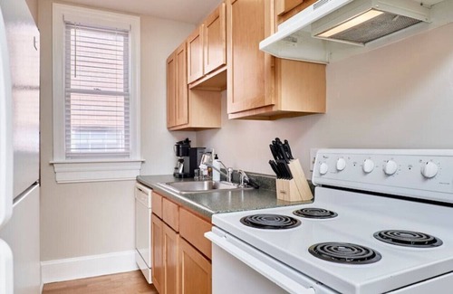Grand Center Apartamento | Chic 1/1 apartment in Historic area, near SLU, CWE, and Grand Center-Apt G