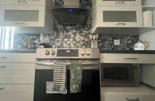 Scottsdale Estates Six Condominio | Chic 1 and 1/2 bedroom + loft condo in Scottsdale with community pool + gym