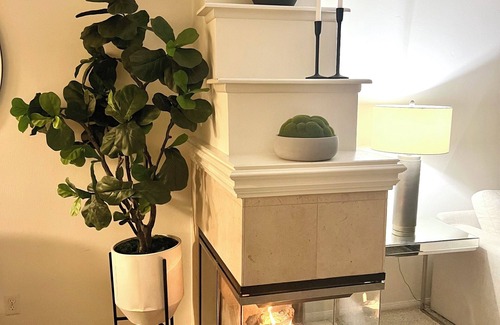 Airport Area Apartamento | Chic 1-bedroom 1-bath in central Irvine Location! Monthly Furnished Rental