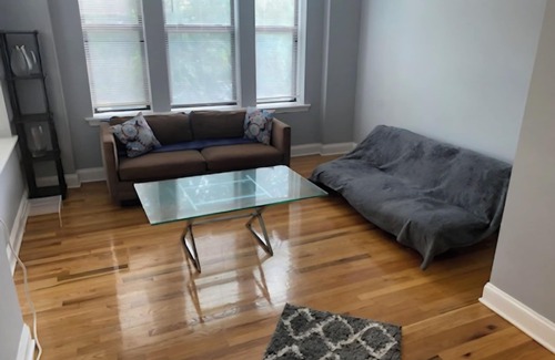 South Shore Apartamento | Chic 1-bedroom apartment in marvelous Chicago with WiFi, AC.