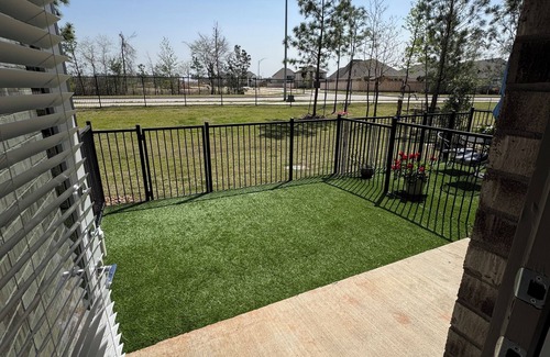 Conroe Apartamento | Chic 1-bedroom apartment with WiFi, fitness room in enchanting Conroe