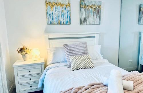 Box Hill Apartamento | Chic 1BR Apt Urban Retreat Pool Parking Gym