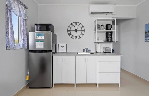 Boroncana Apartamento | Chic 1BR Retreat | Walk to Aruba’s Best Resorts & Beach