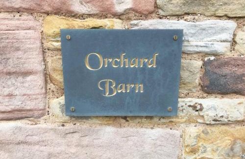 Winkhill Casa | Chic 2 Bed Peak District Cottage Barn Near Alton Towers, Polar Bears, Chatsworth House