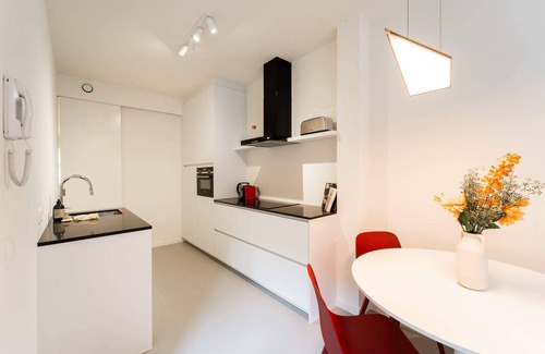 Sint-Andries Apartamento | Chic 2-Bedroom Haven in Antwerp