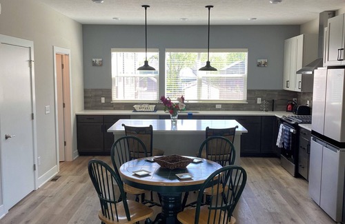 Near Northside Casa | Chic 2-bedroom townhome near Bottleworks and Downtown