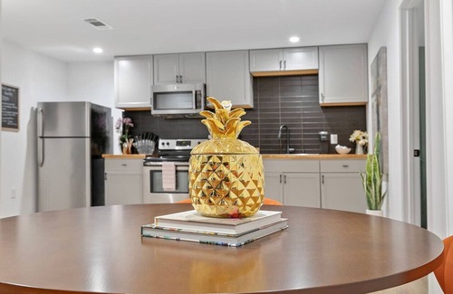 Austell Apartamento | Chic 2 bedroom w/ free parking