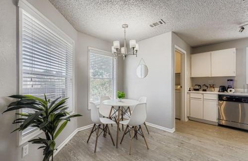 Milwood Apartamento | Chic 2B - 2BA Getaway - Cedar Park - North Austin