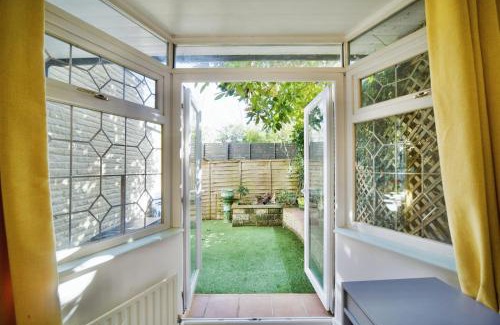 Belsize Park Apartamento | Chic 2BD Flat 12 Mins from Hampstead Heath