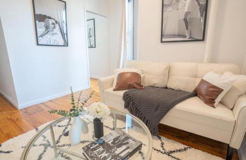 Upper East Side Apartamento | Chic 2BD Upper East Side Retreat