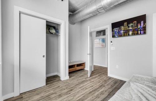 St. Petersburg - Clearwater Apartamento | Chic 2BR Getaway Walk to Breweries and Art Walk