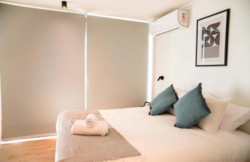 El Golf Apartamento | Chic 2BR Oasis in Las Condes Ready for Relaxation