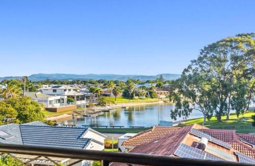 Mermaid Beach Apartamento | Chic 2BR Oasis Turtle Beach Resort Gold Coast