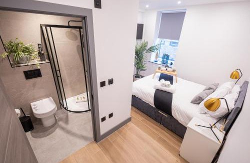 West Finchley Apartamento | Chic 2King BD Apt London with Ensuite & Pull Out Bed
