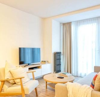 Sint-Amandsberg Apartamento | Chic 3-BR Oasis in Ghent - Stylish Interiors