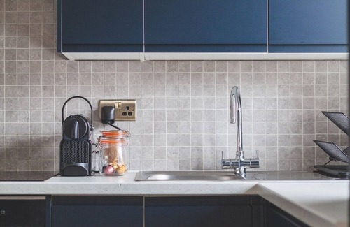 Childs Hill Apartamento | Chic 3BR Flat - next to Finchley Road Tube Station - Bright and Spacious