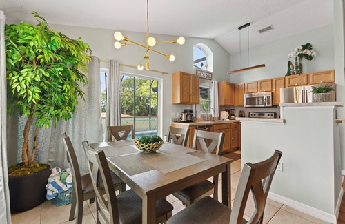 Haines City Casa | Chic 3BR Getaway, Heated Pool, Golf Views & Theme Parks