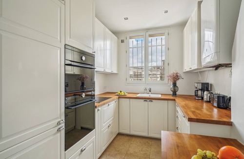 Notre Dame Apartamento | Chic 3BR near Notre-Dame
