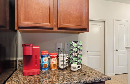 Humble Casa | Chic and Cozy 5 bedroom house w 10 minutes to IAH