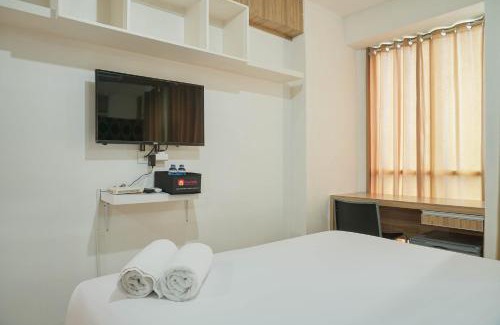 Kayu Putih Apartamento | Chic and Cozy Studio at Tifolia Apartment By Travelio