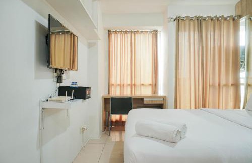 Kayu Putih Apartamento | Chic and Cozy Studio at Tifolia Apartment By Travelio