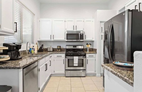 North Las Vegas Casa | Chic and Modern 3BD Home with Pool & Pool Table