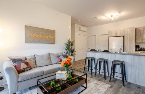 Griffintown Apartamento | Chic and Spacious 3 Bedrooms in Griffintown